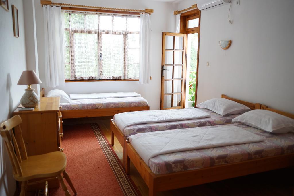 Guest House Barbov Obzor Buitenkant foto